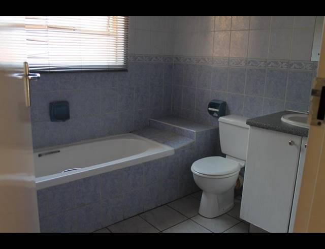 3 BEDROOM TOWNHOUSE FOR SALE IN EDEN GLEN